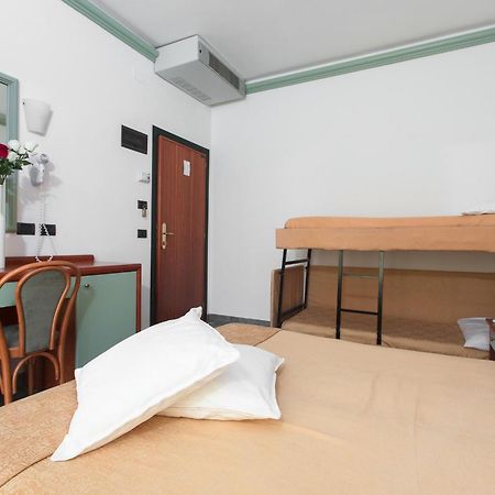 Hotel Zeus Cesenatico Luaran gambar