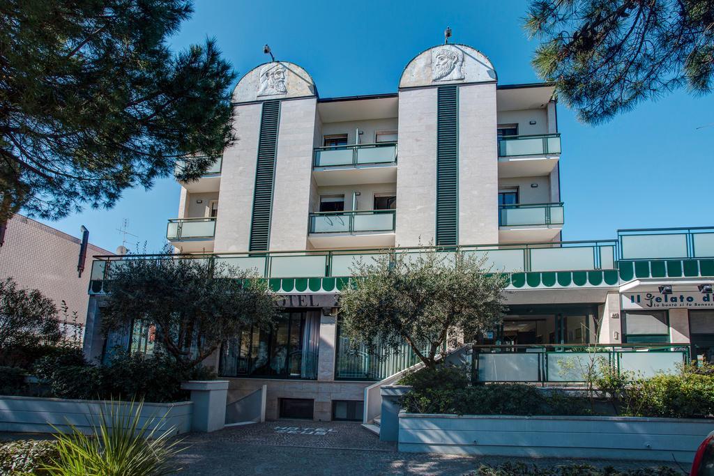 Hotel Zeus Cesenatico Luaran gambar