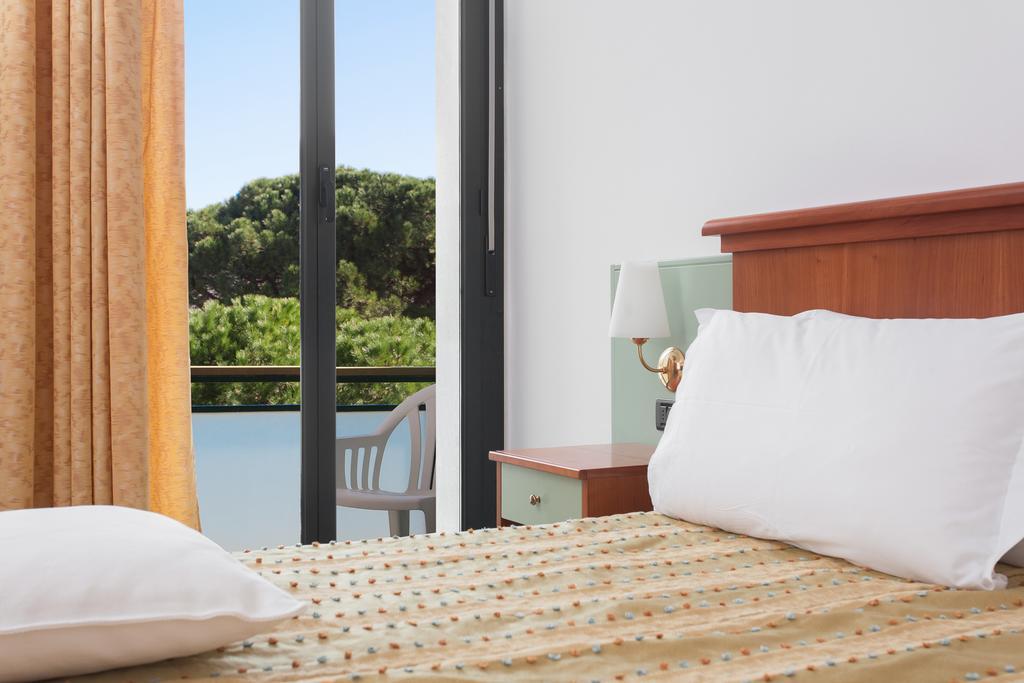 Hotel Zeus Cesenatico Bilik gambar